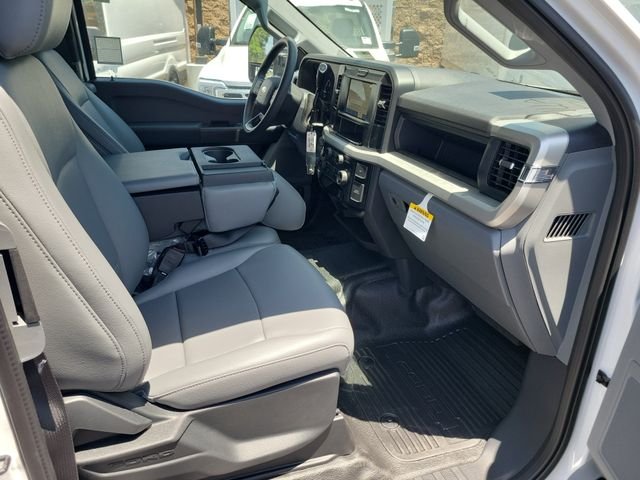 New 2026 White Ford F350 4X2S/CCCSR image 16