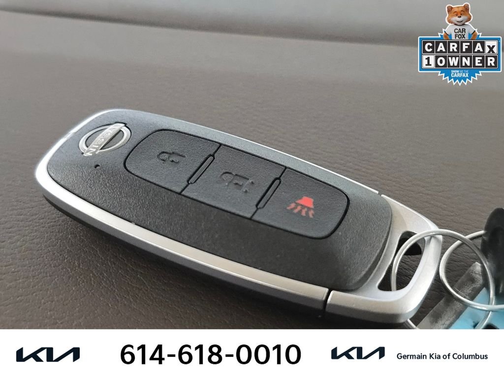 Used 2023 Gray Nissan S image 34