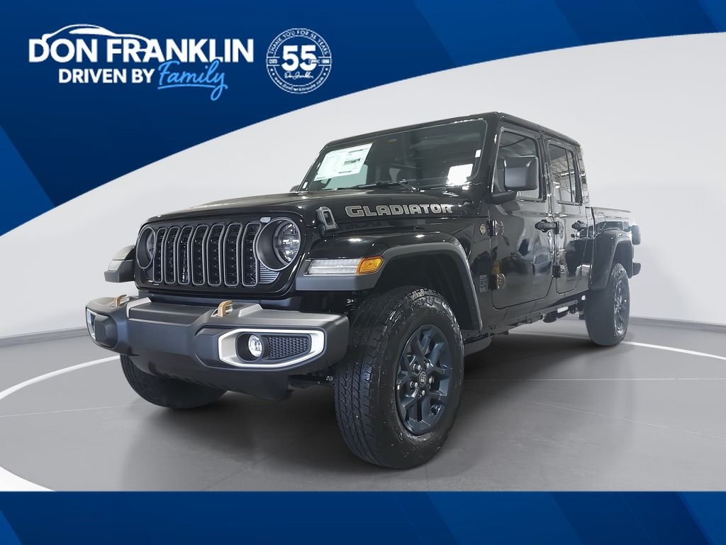 2026 Jeep Gladiator 85th Anniversary Edition Auto's photo
