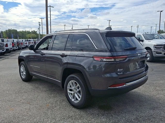 New 2025 Gray Jeep Laredo X image 5