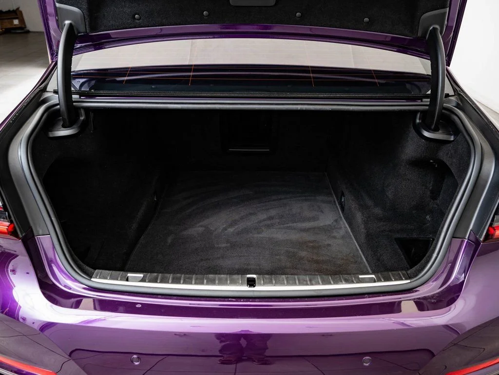 Used 2022 Twilight Purple Metallic BMW ALPINA B7 xDrive image 23