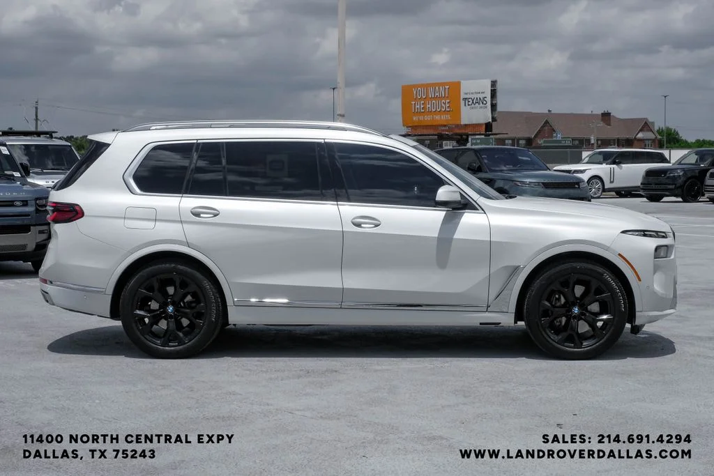 Used 2023 Mineral White Metallic BMW xDrive40i image 7