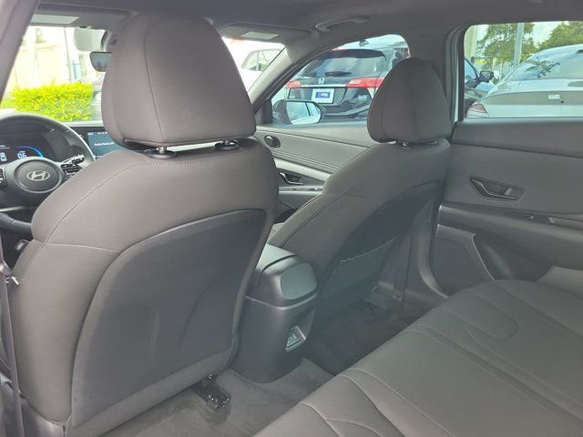 2026 Hyundai Elantra SEL - Photo 8