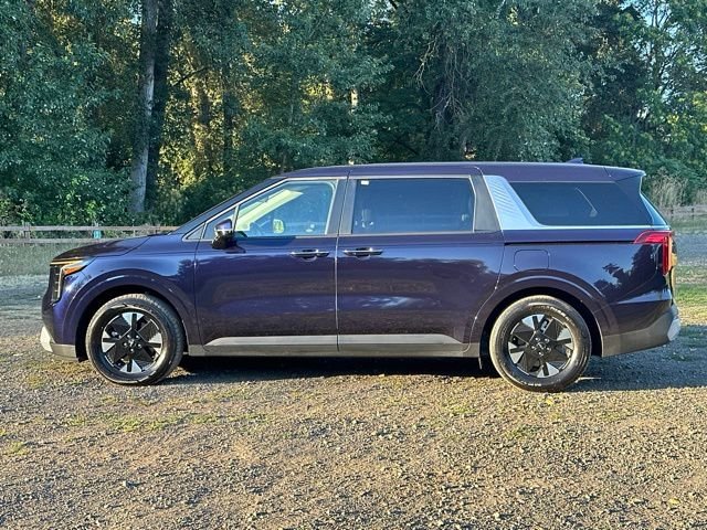 Used 2026 Blue Kia LXS image 6