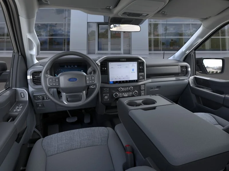 New 2026 Oxford White Ford XLT image 9
