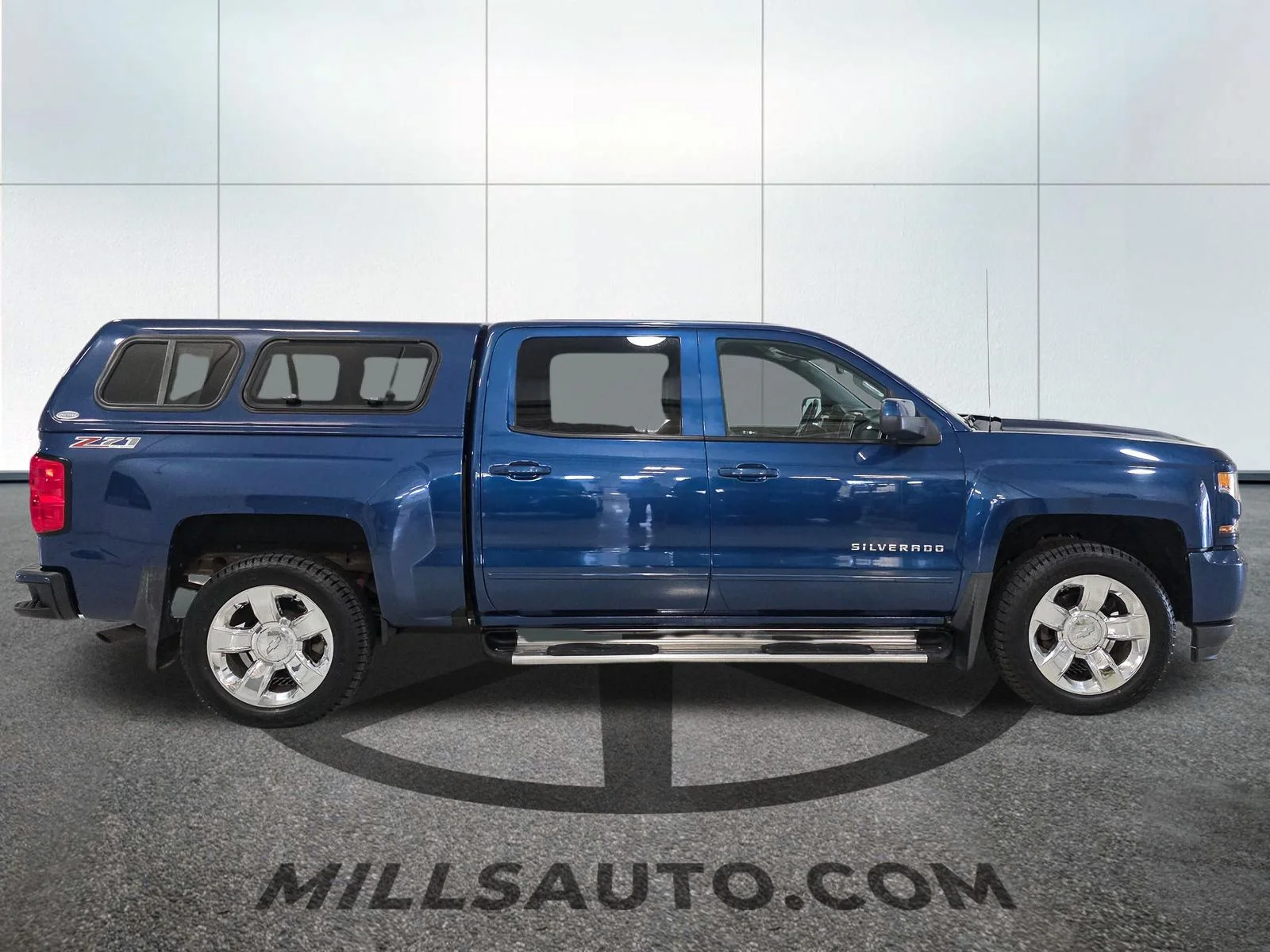 Used 2016 Blue Chevrolet LT image 9