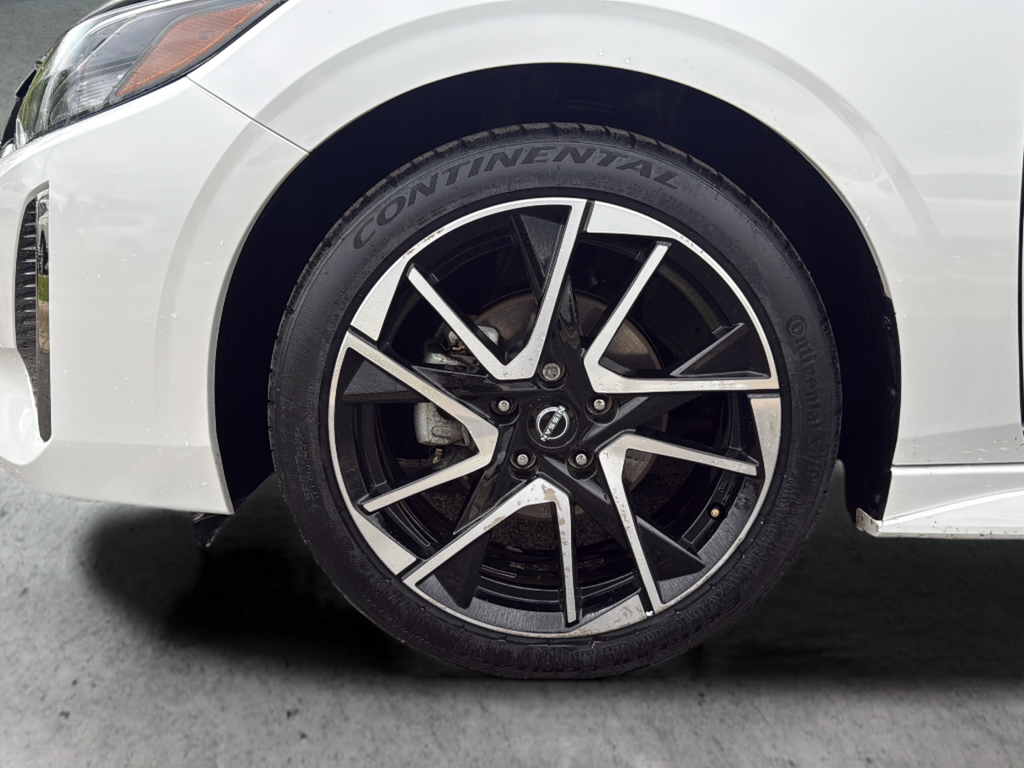 Used 2024 White Nissan SR image 21