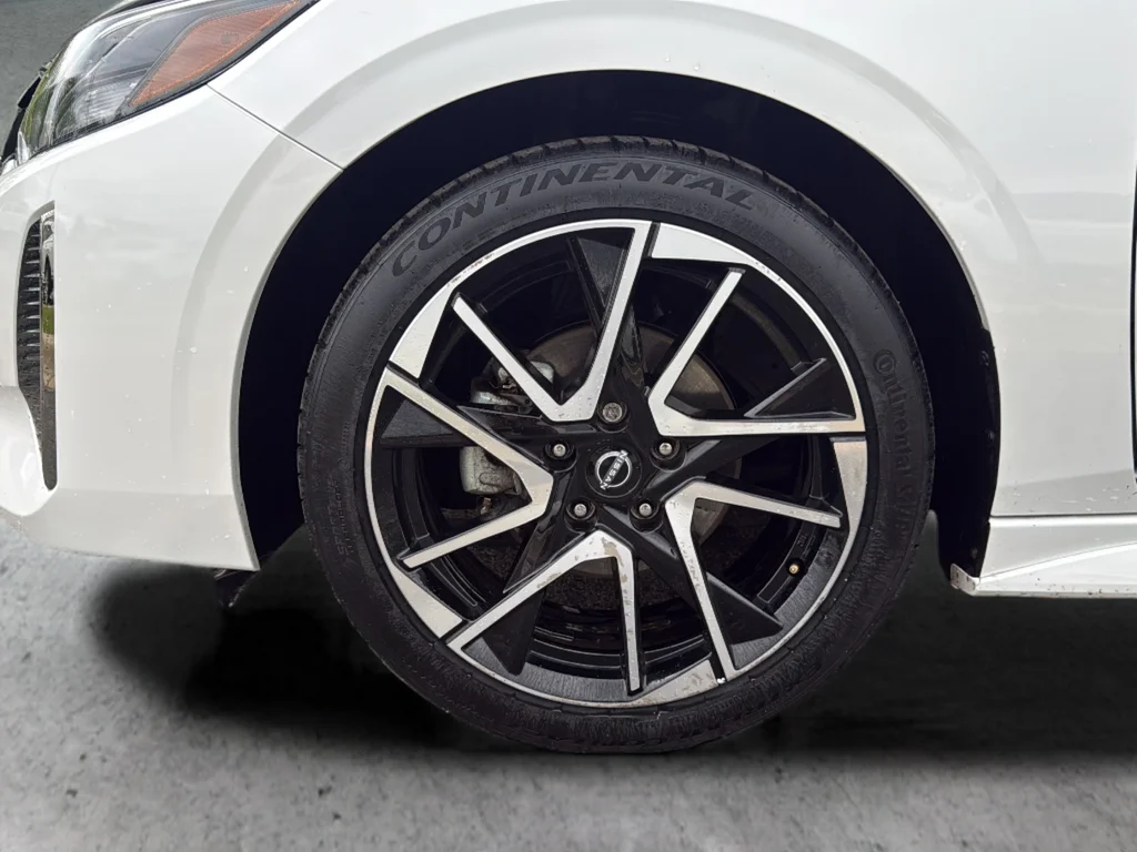 Used 2024 White Nissan SR image 21