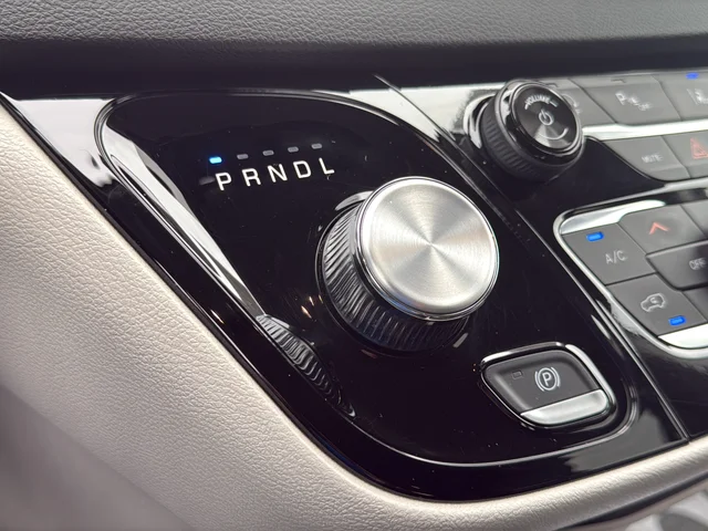 Used 2024 White Chrysler Touring L image 37