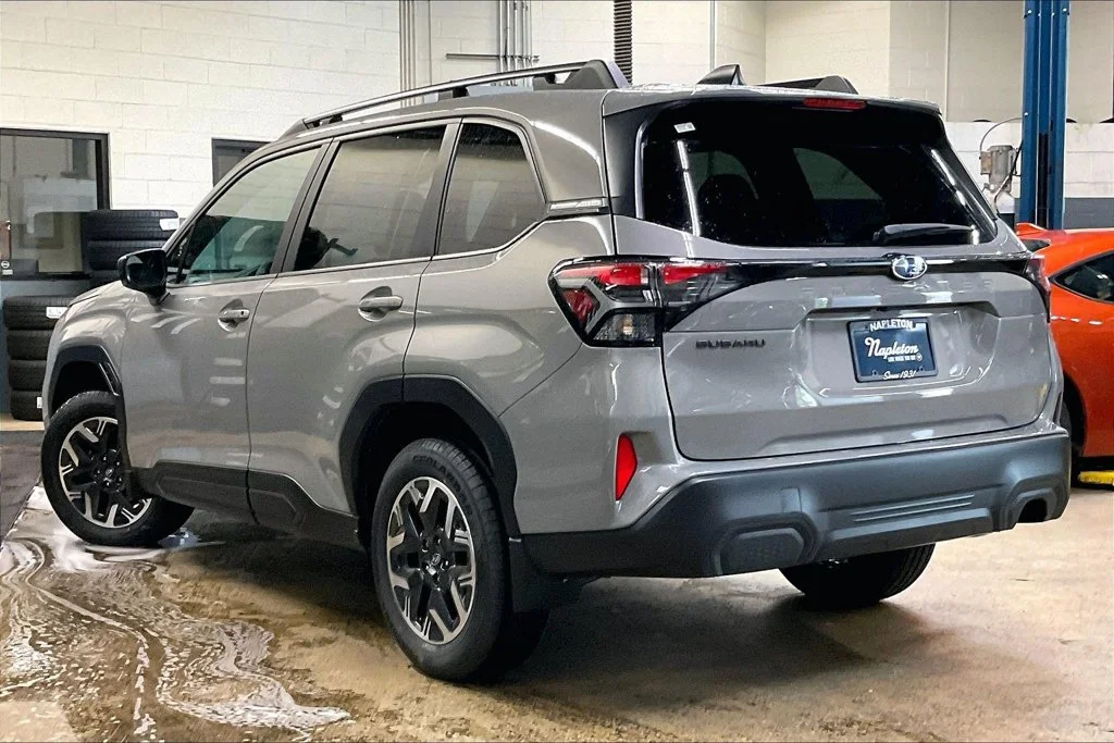 New 2026 RIVER ROCK PEARL Subaru Premium image 3