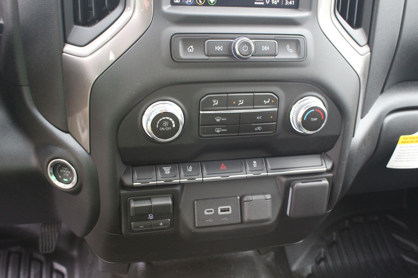 New 2026 Summit White GMC Pro image 20