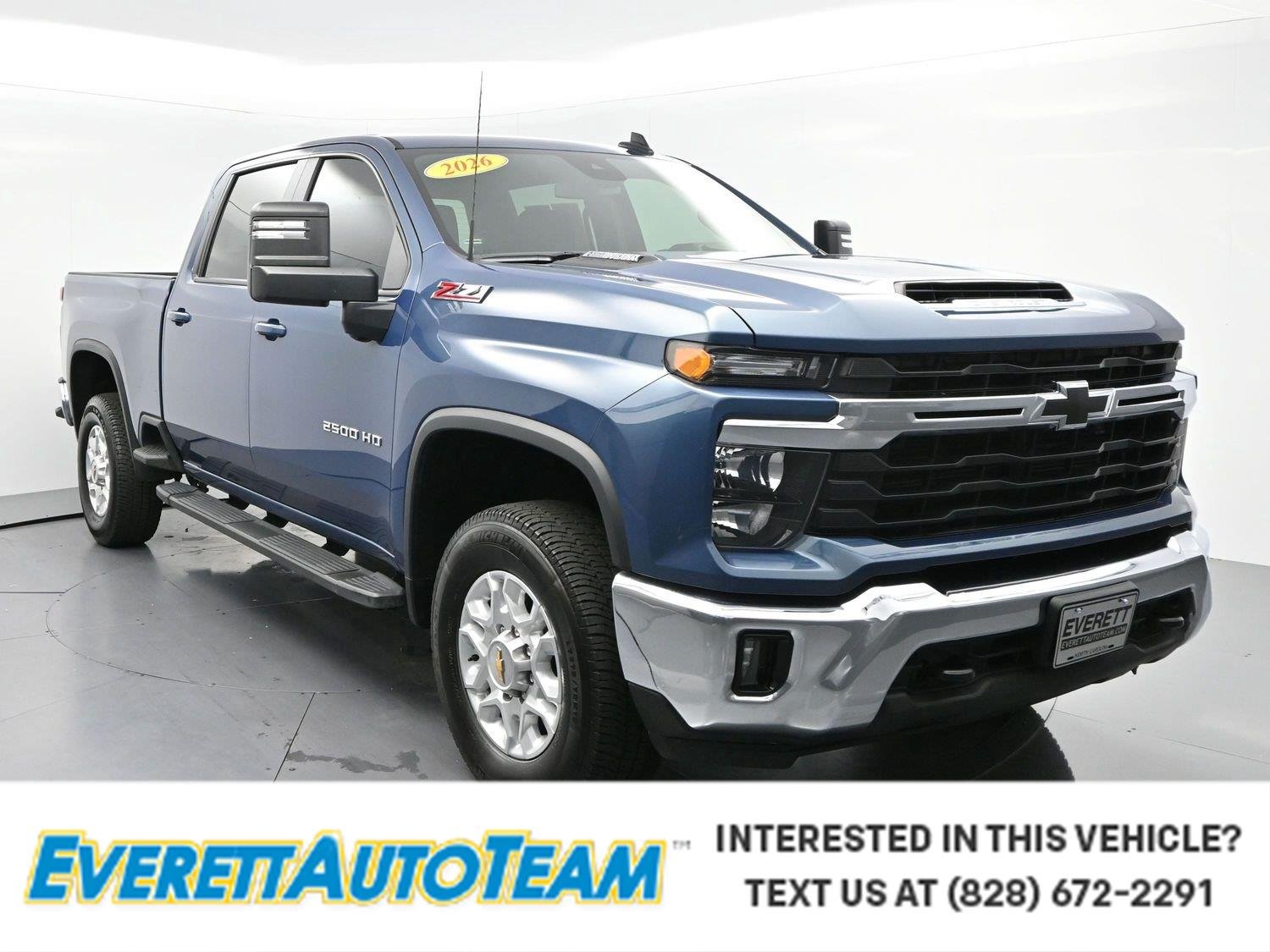 Used 2026 Lakeshore Blue Metallic Chevrolet LT image 1