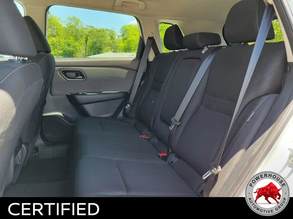 Used 2023 White Nissan S image 16