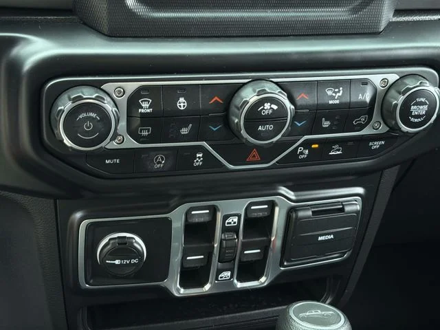 Used 2021 Blue Jeep Freedom Edition image 27