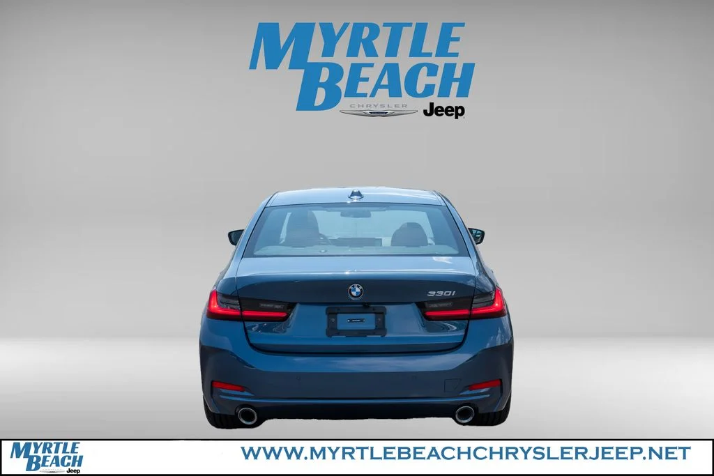 Used 2025 Blue Metallic BMW 330i image 5
