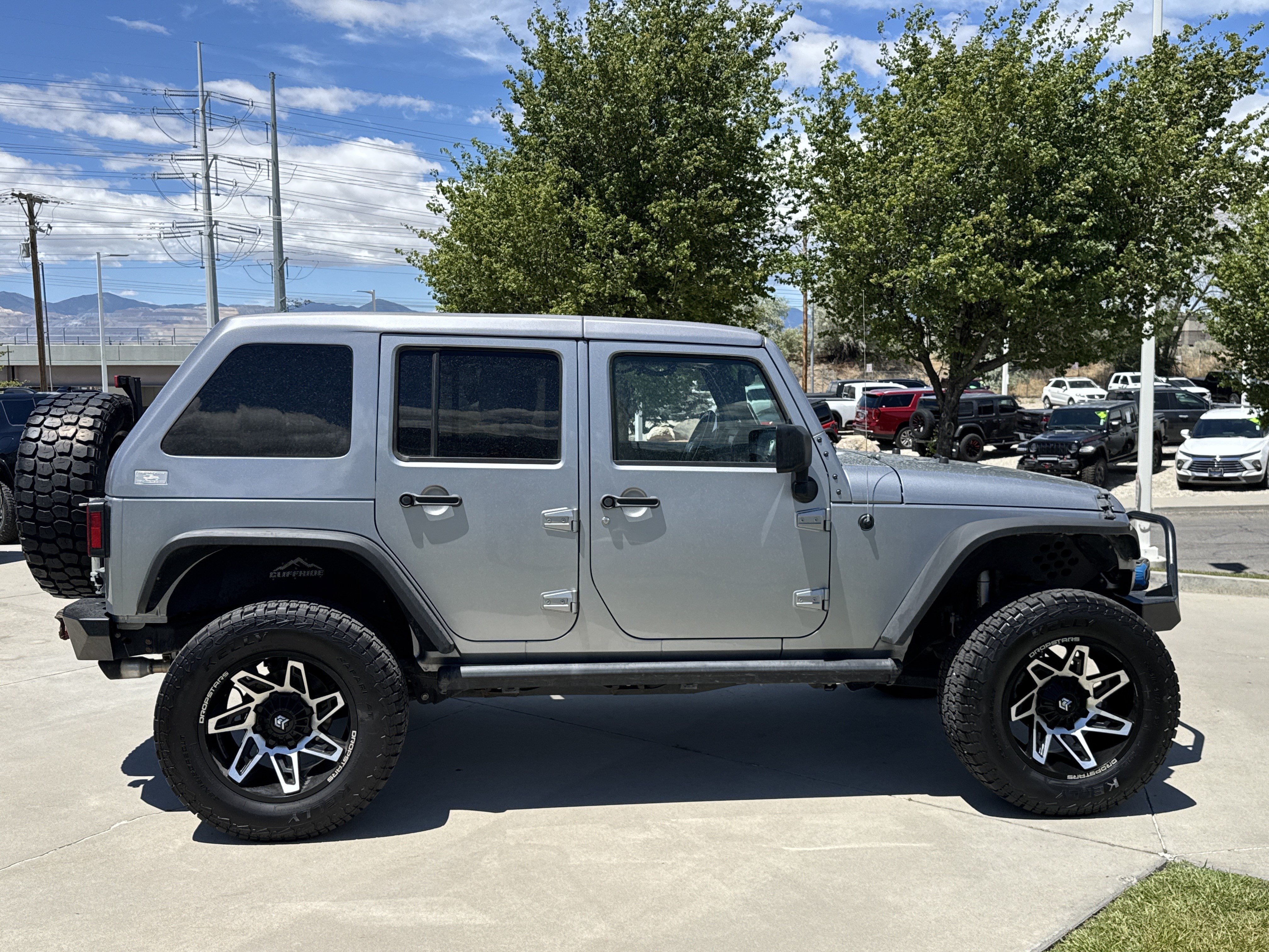 Used 2018 Silver Jeep Rubicon 4x4 image 6