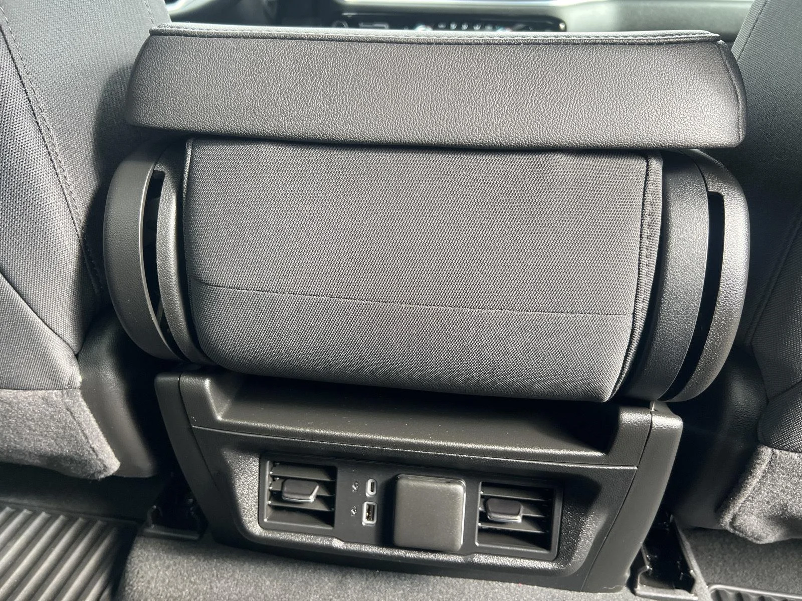 2025 GMC Sierra 1500 Elevation - Photo 17