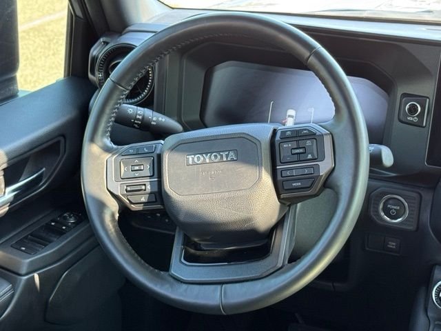 Used 2024  Toyota Base image 31