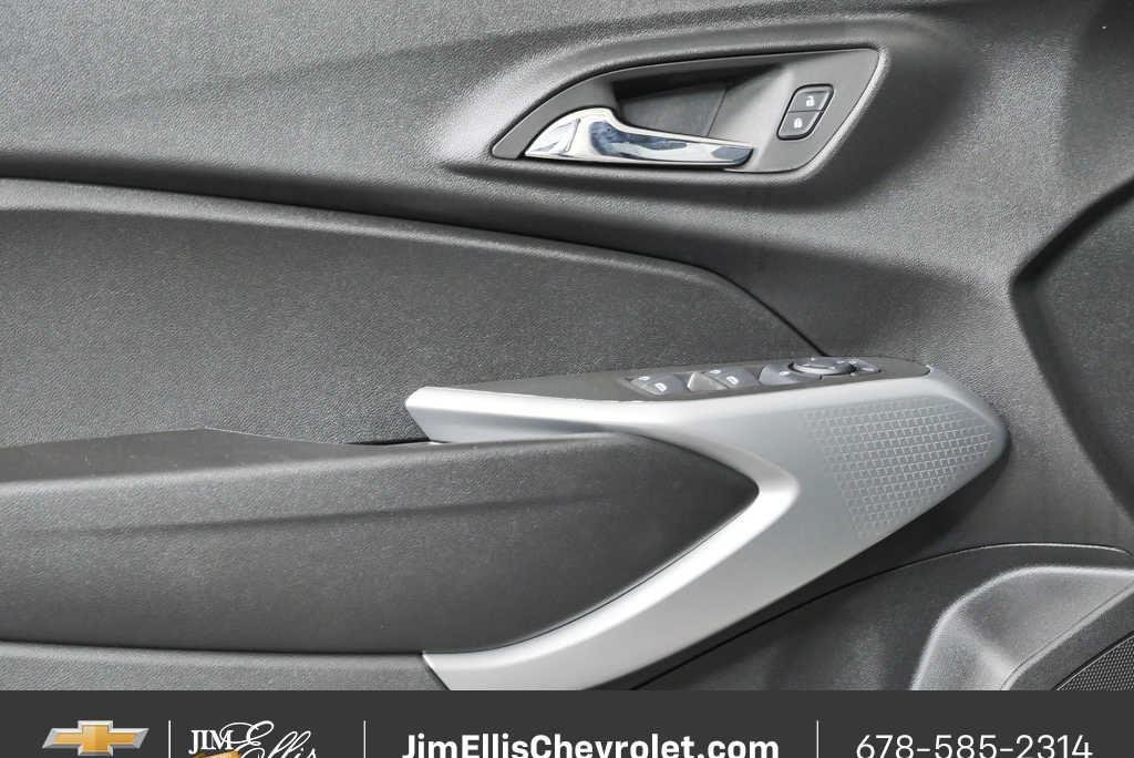 2026 Chevrolet Trax RS - Photo 6