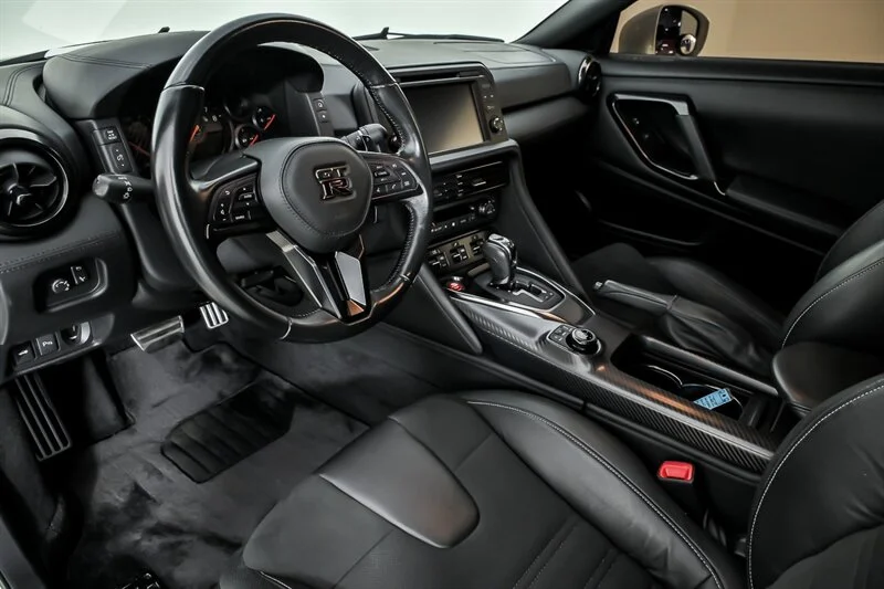 2019 Nissan GT-R Premium - Photo 18