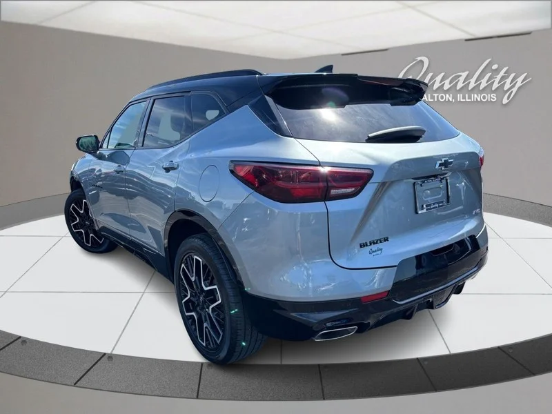 Used 2023 Sterling Gray Metallic Chevrolet RS image 6