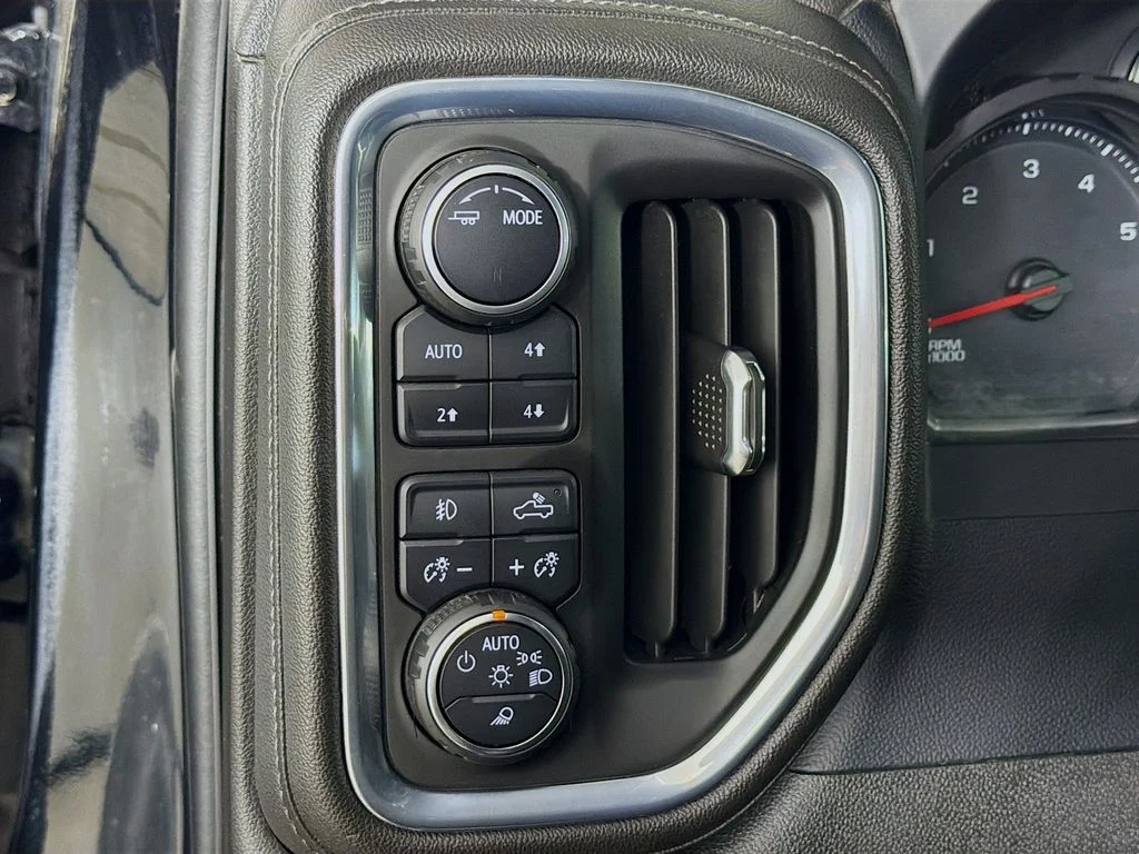 Used 2022 Black Chevrolet LTZ image 11