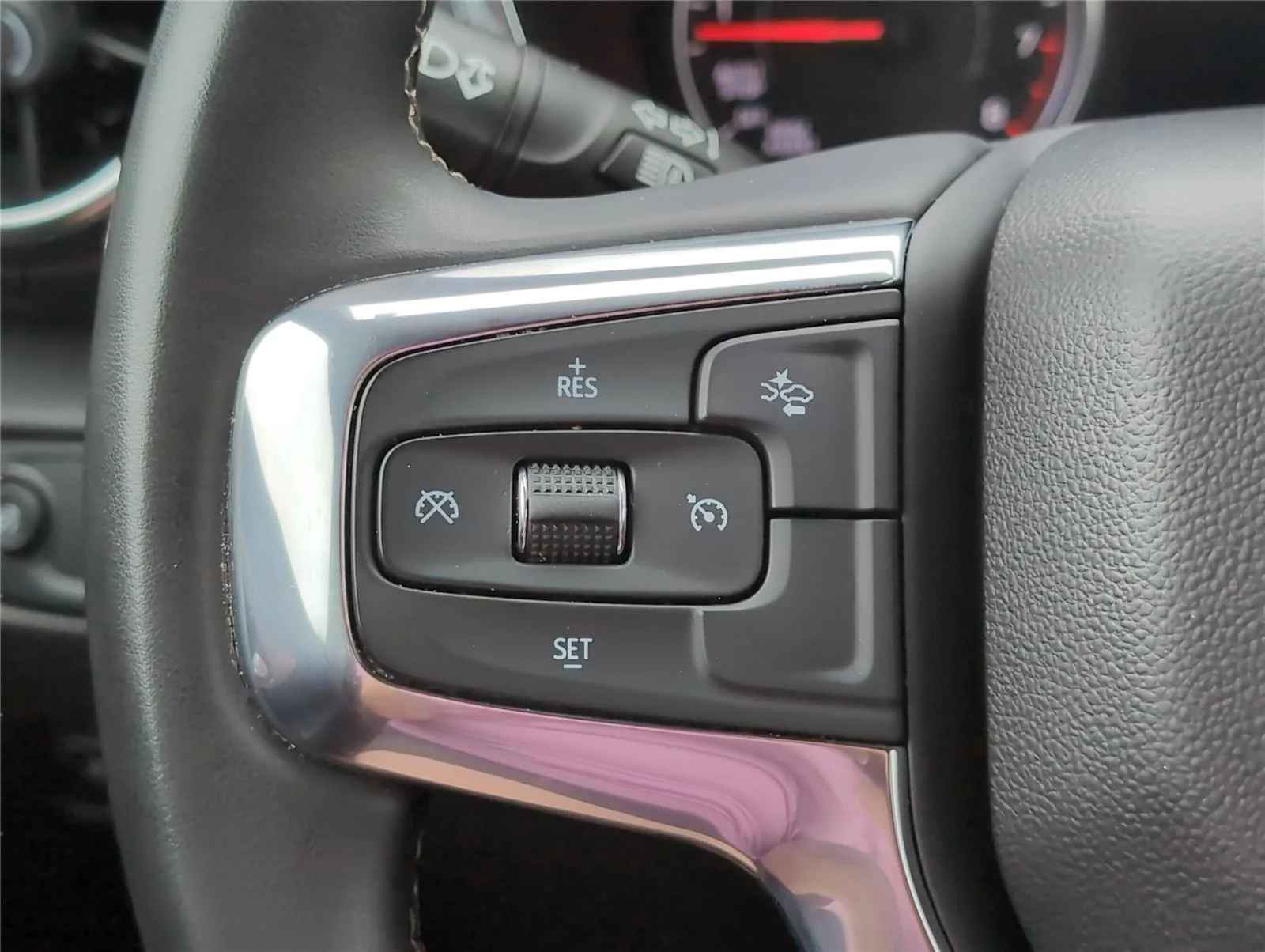 Used 2023 Black Chevrolet LT image 27