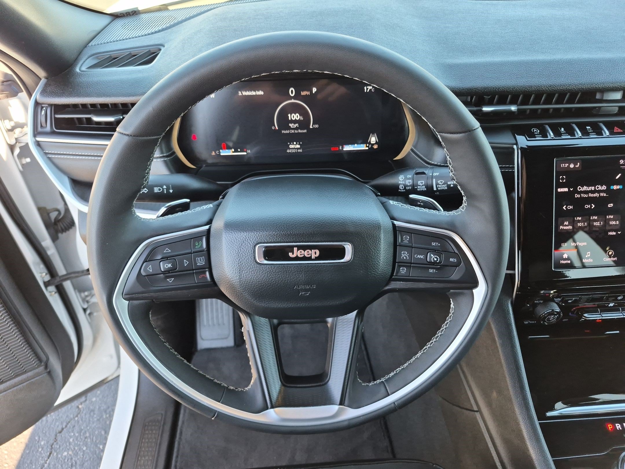 Used 2025 Bright White Clearcoat Jeep Altitude image 17