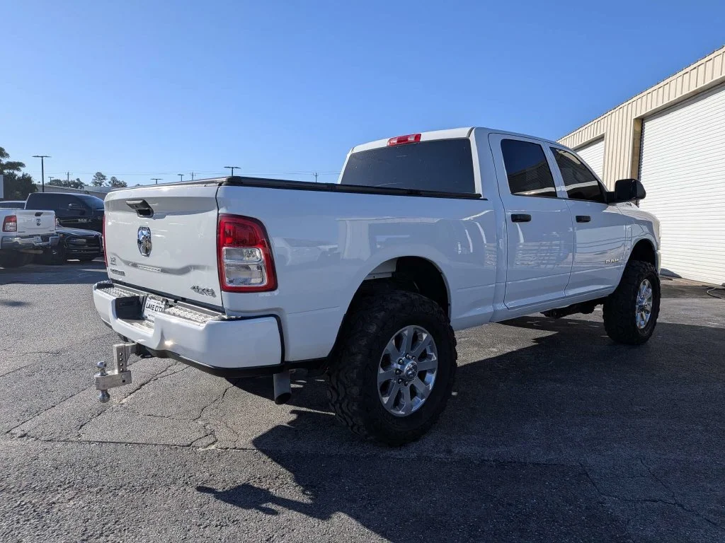 Used 2022 White Ram Tradesman image 2