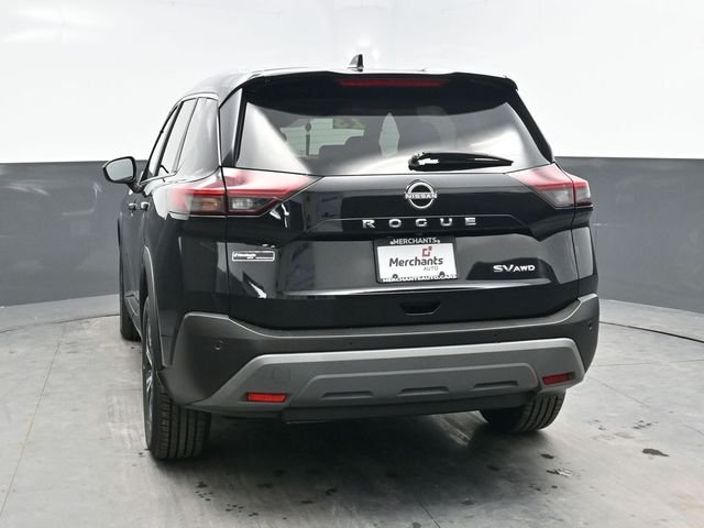 Used 2023 Black Nissan SV image 5