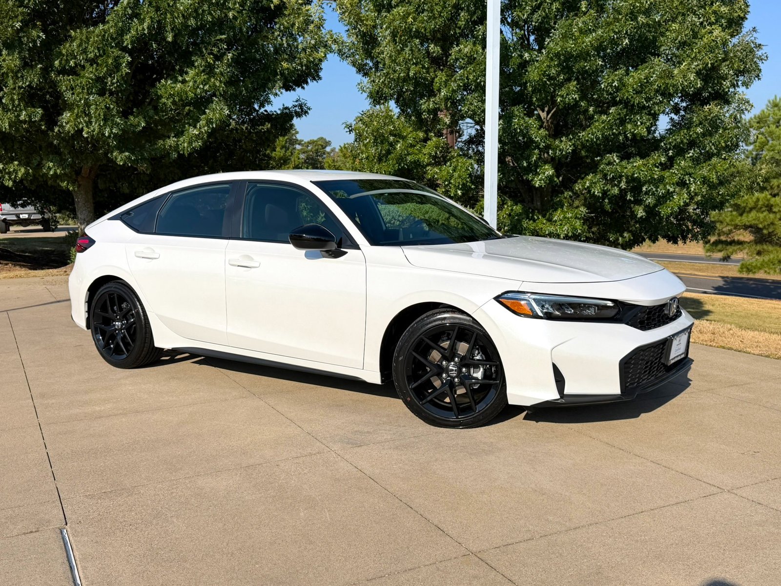 Certified Used 2026 Platinum White Pearl Honda Sport image 1
