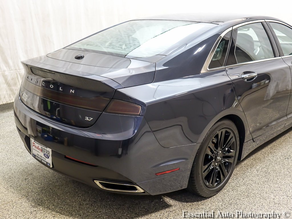 Used 2013 Quartz Metallic Lincoln Base image 7