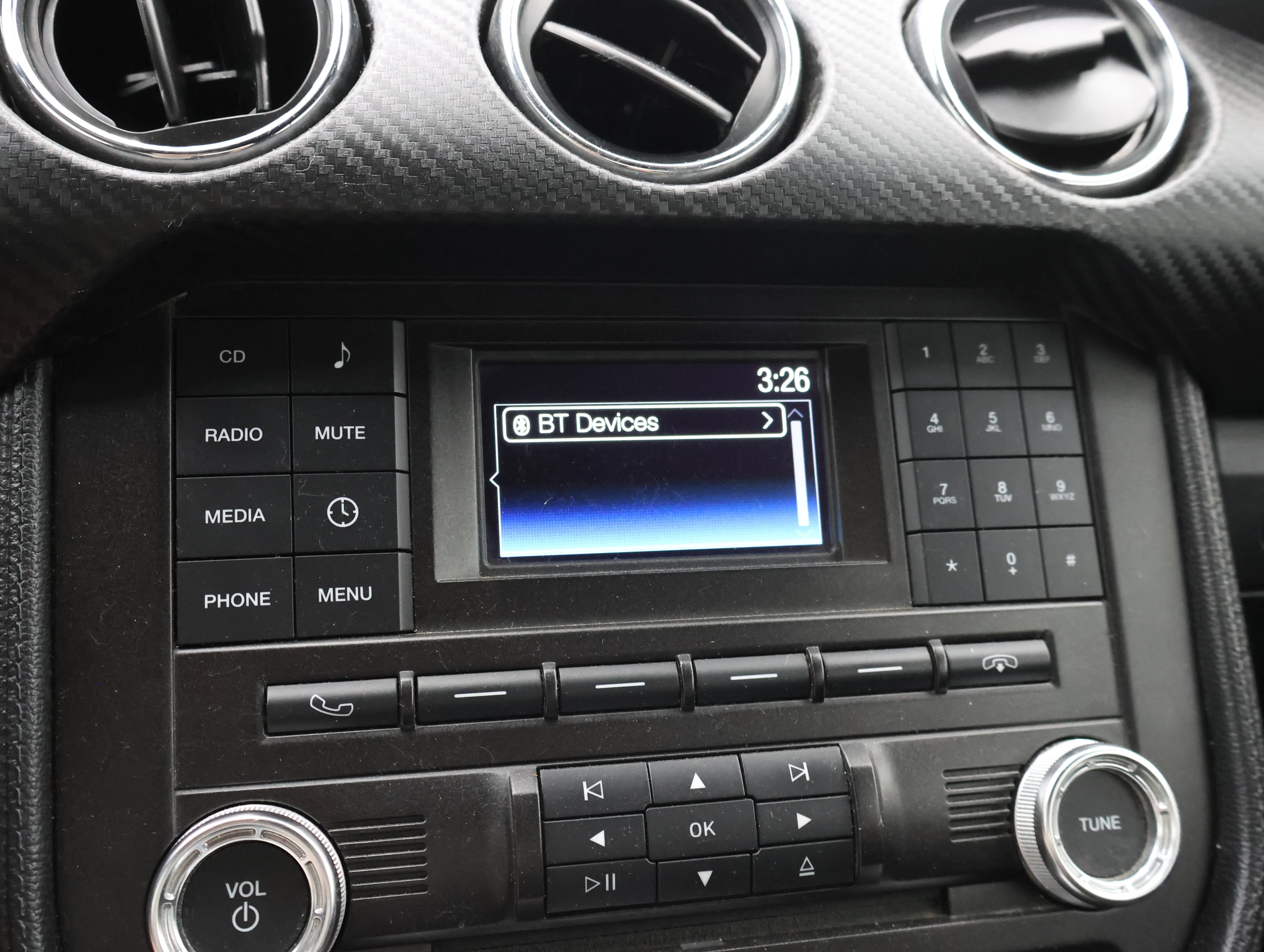 Used 2016 Triple Yellow Tri-Coat Ford V6 image 39