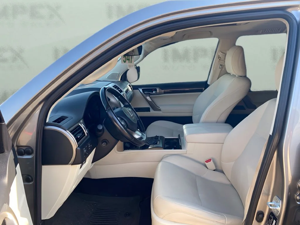Used 2021 Silver Lexus 460 image 9