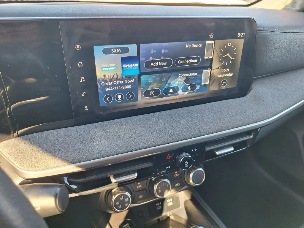 Used 2025 White Nissan SV image 12