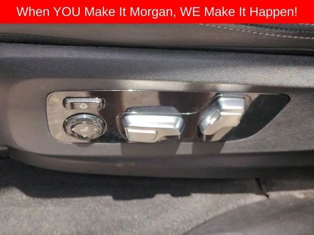 Used 2025 Black BMW sDrive40i image 22