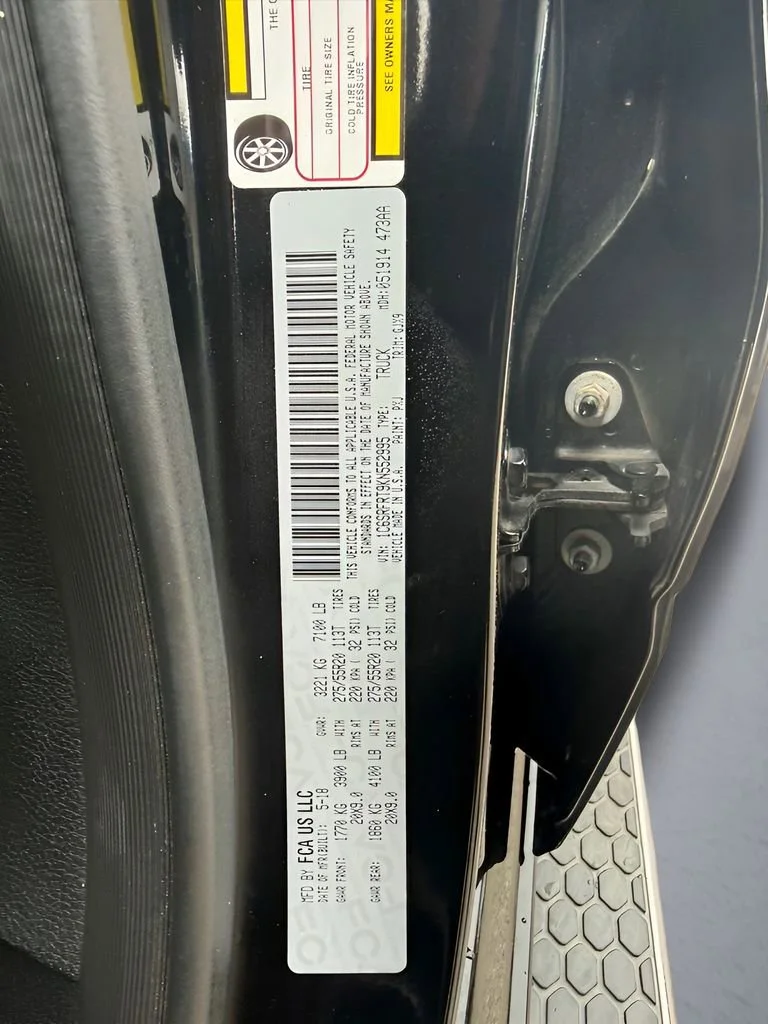 Used 2019  Ram Laramie image 37