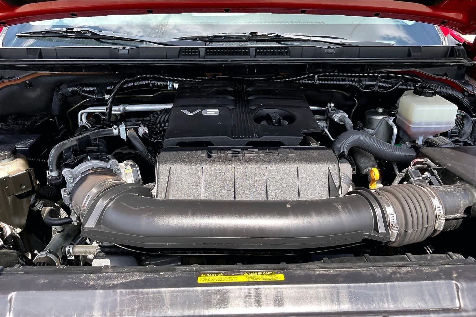 Used 2022 Red Alert Nissan S image 30
