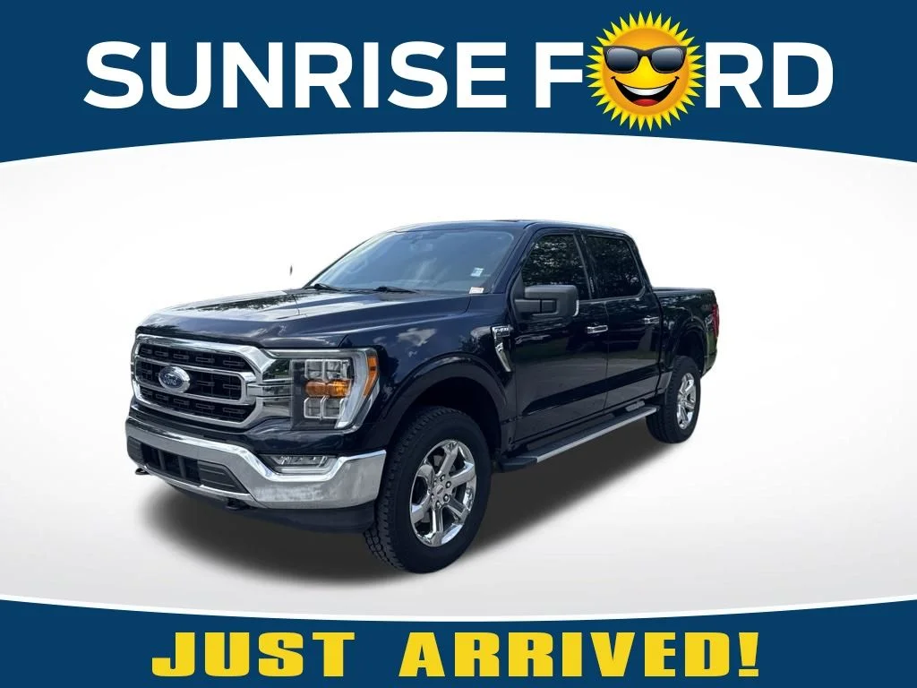 Used 2022 Blue Metallic Ford XLT image 1