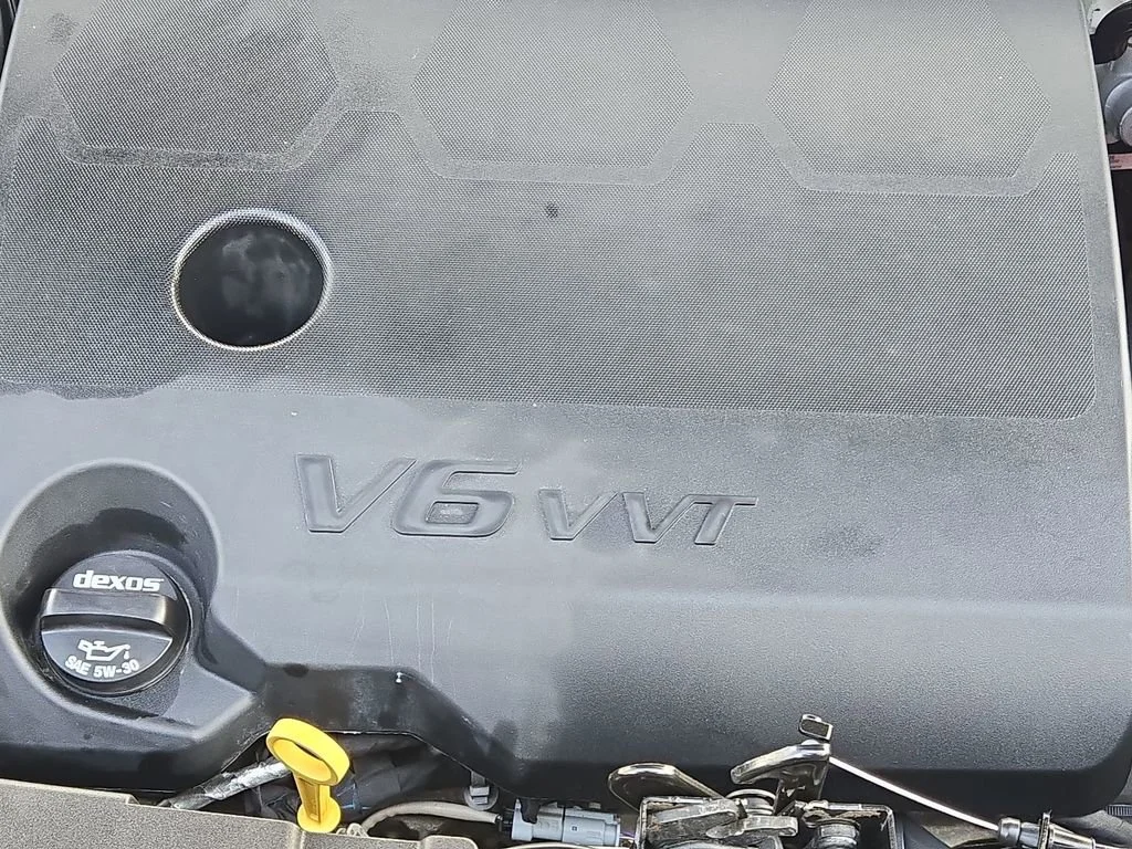 Used 2019 Satin Steel Metallic Chevrolet LT Cloth image 20