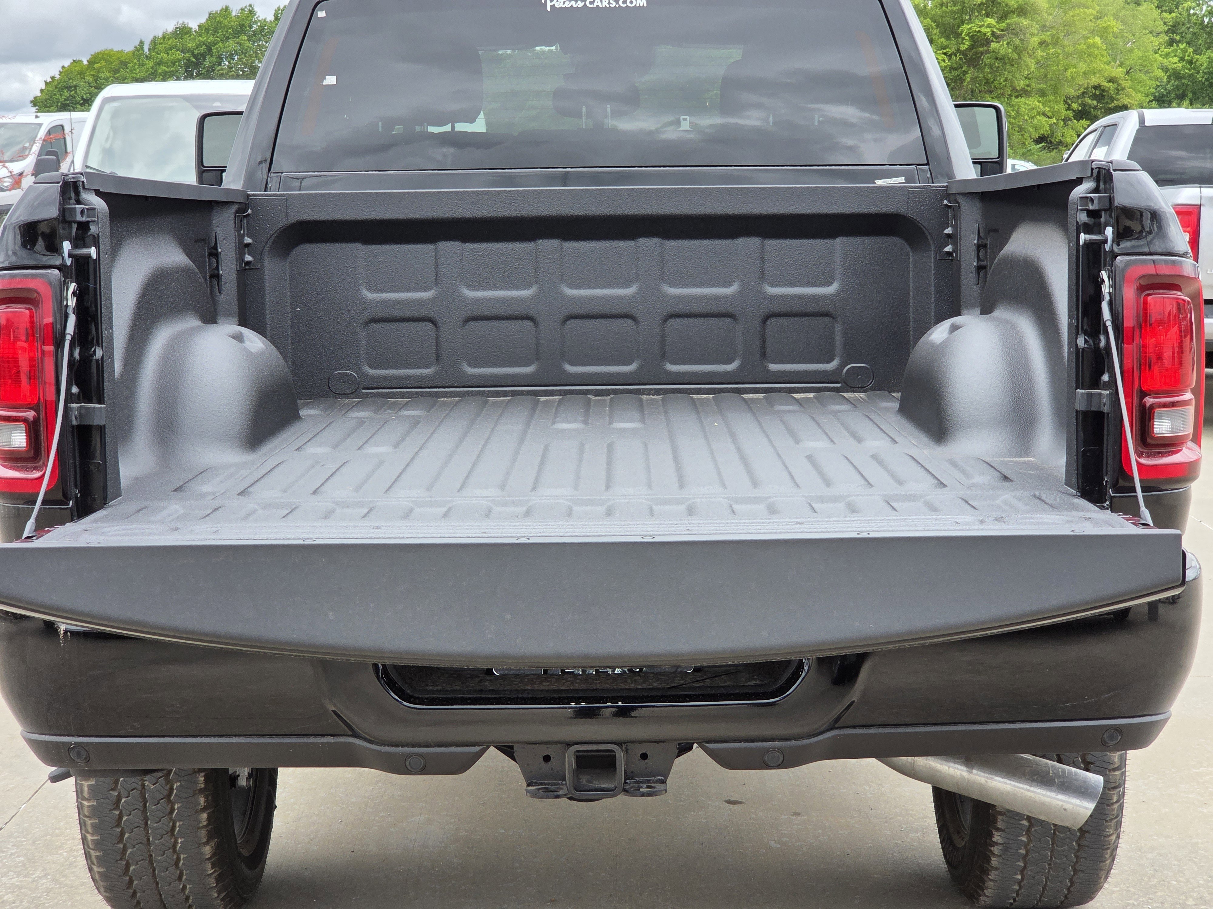New 2026 Diamond Black Crystal Pearlcoat Ram Lone Star image 7