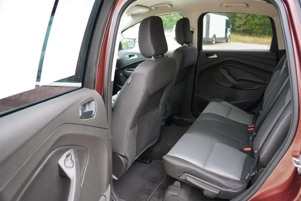 Used 2018 Red Ford SE image 16