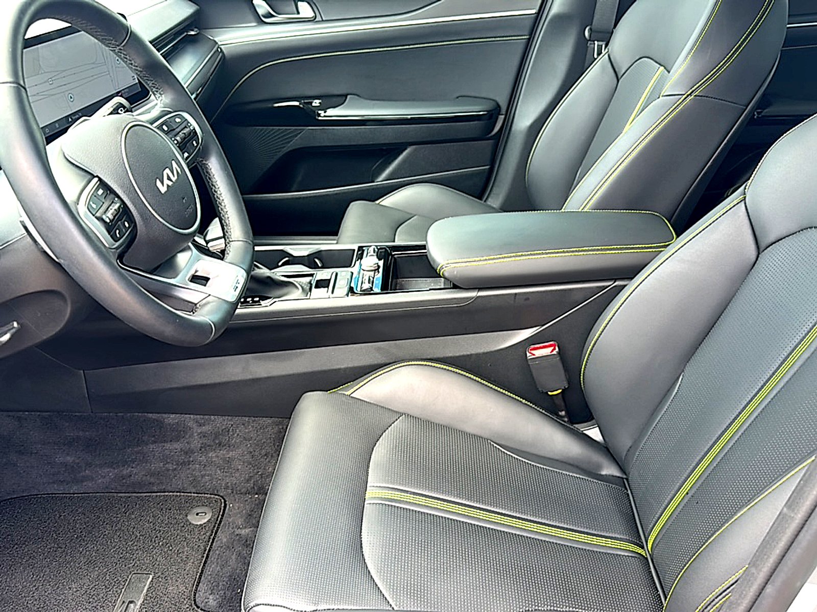 Used 2025 Wolf Gray Kia GT image 13