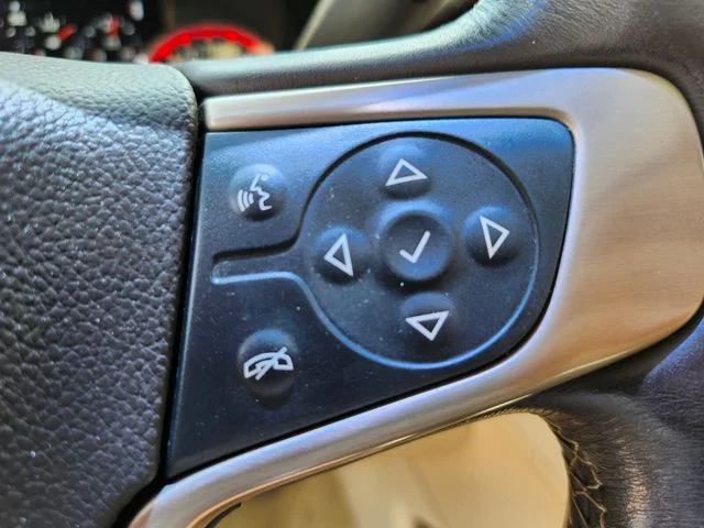 Used 2015 Black GMC Denali image 37