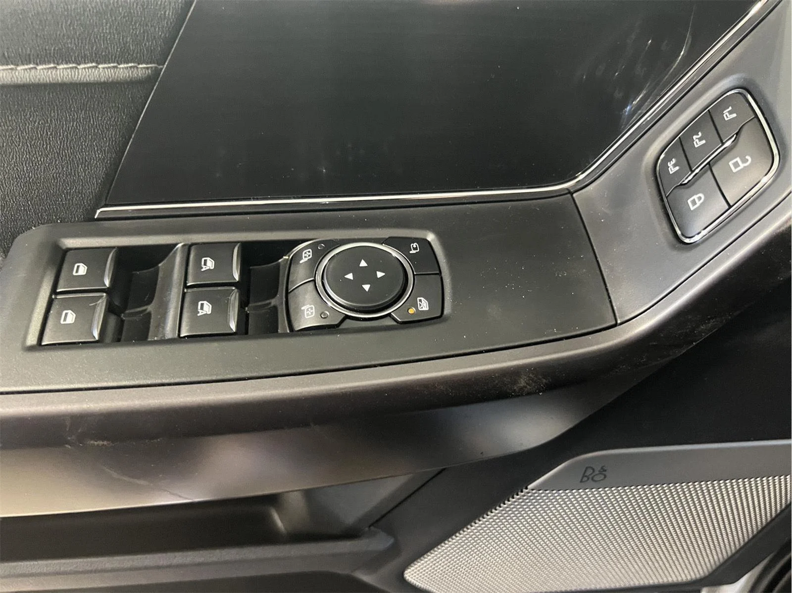 Used 2026 Avalanche Ford LARIAT image 7