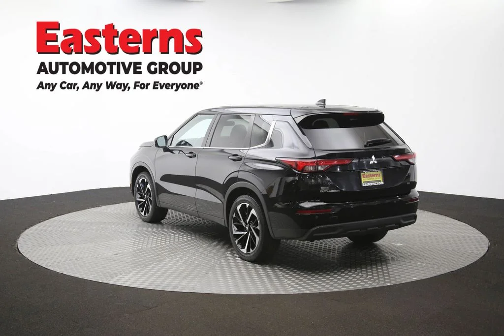 Used 2024 Black Mitsubishi SE image 64