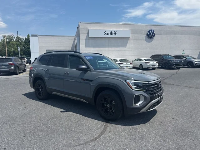 2024 Volkswagen Atlas 2.0T Peak Edition SE w/Technology