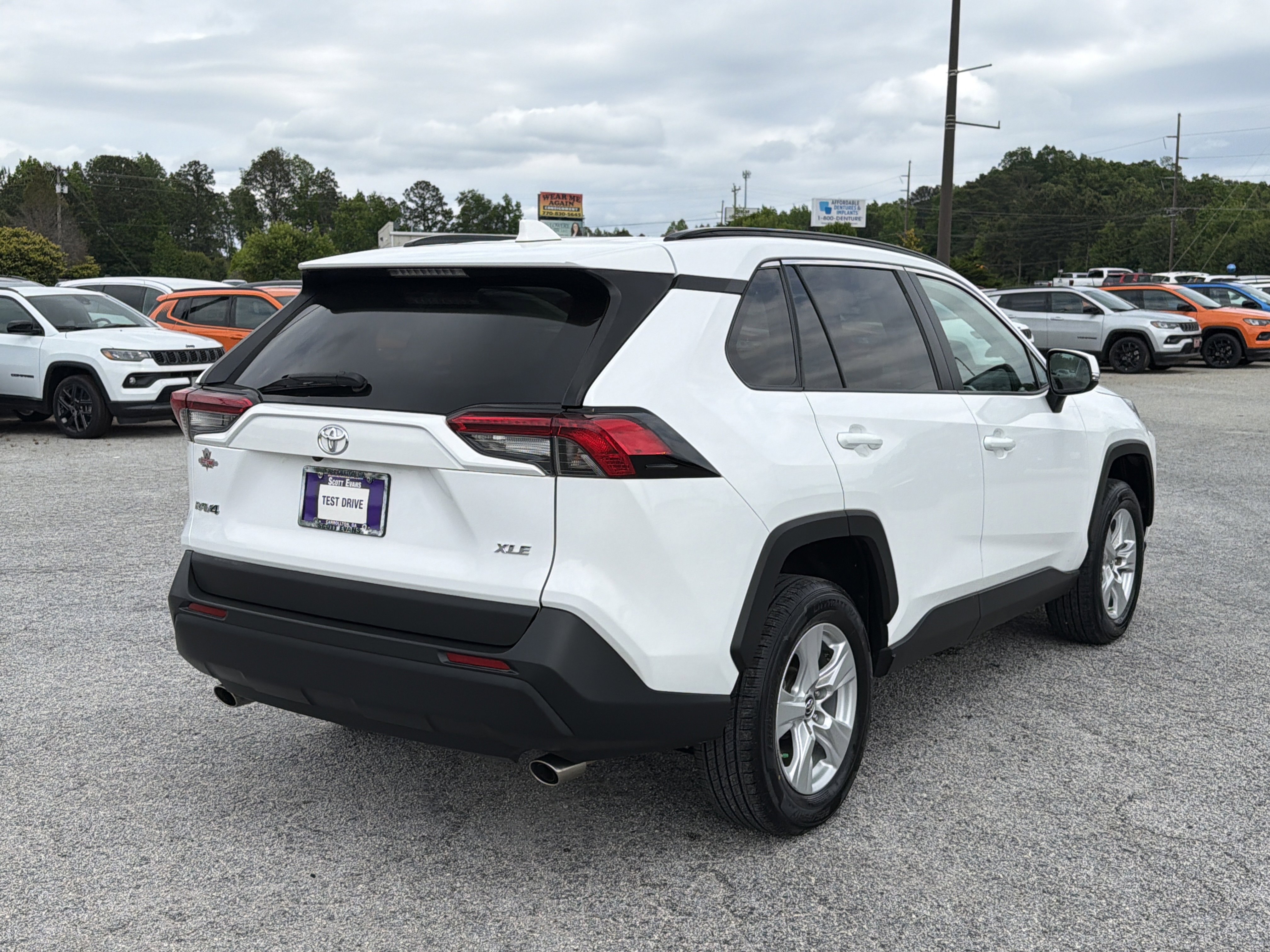 Used 2019 Super White Toyota XLE image 8