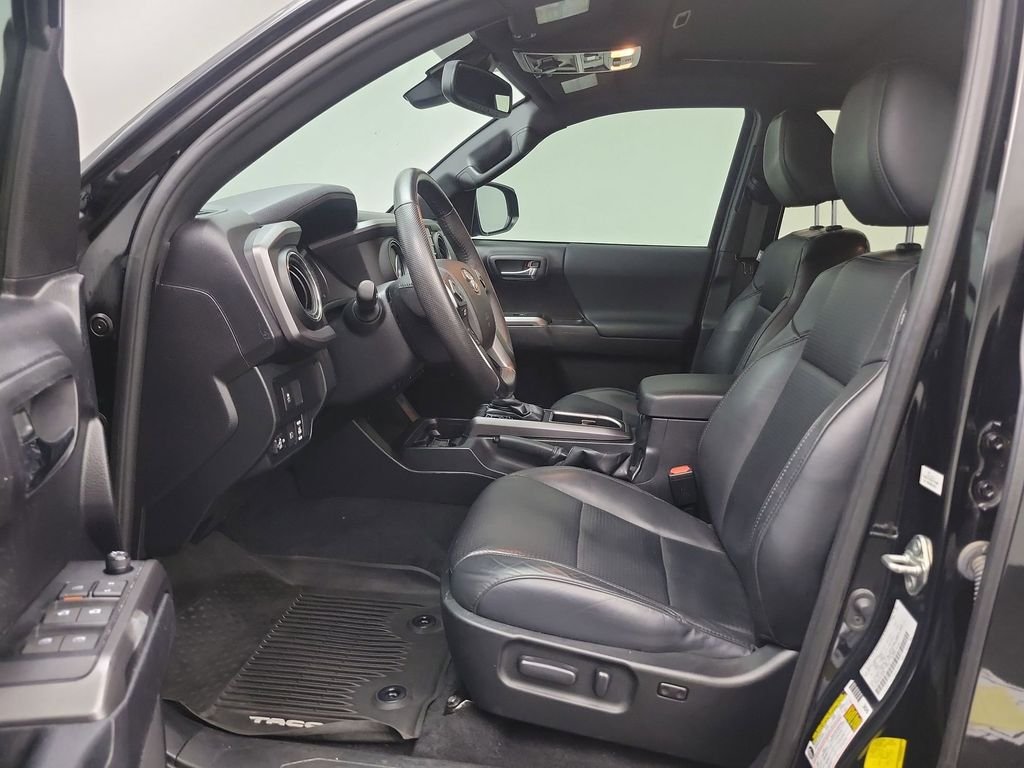 2021 Toyota Tacoma TRD V6 photo 4