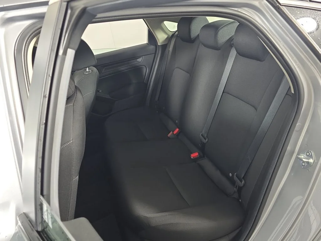 2023 Honda Civic Hatchback LX - Photo 25